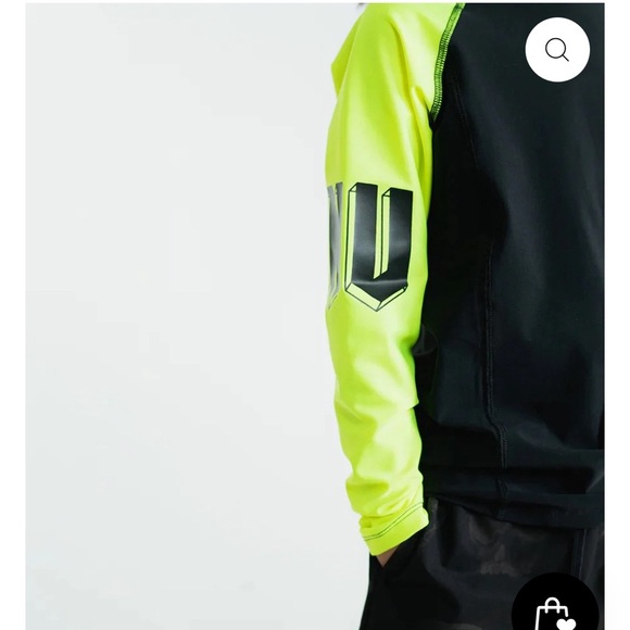 nununu Black and Neon Yellow Kids Rashguard size 3 to 4 years - Picture 3 of 5
